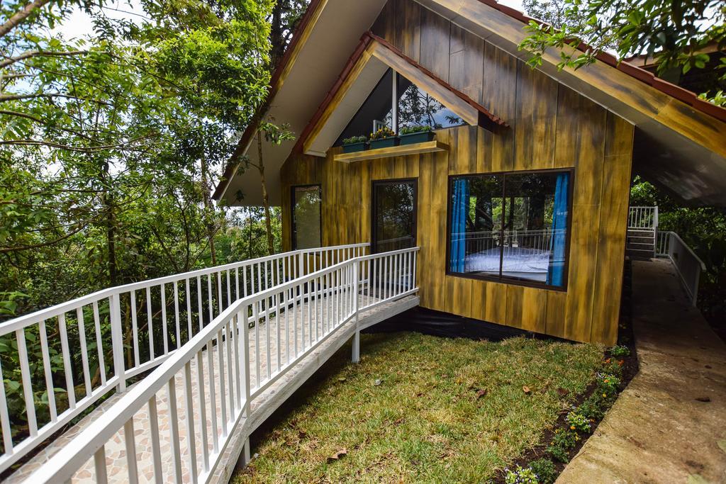 Arenal Waterfall Lodge Exteriör bild