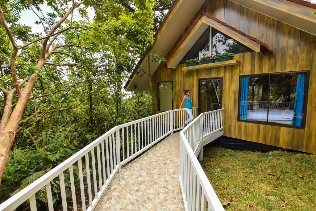 Arenal Waterfall Lodge Exteriör bild